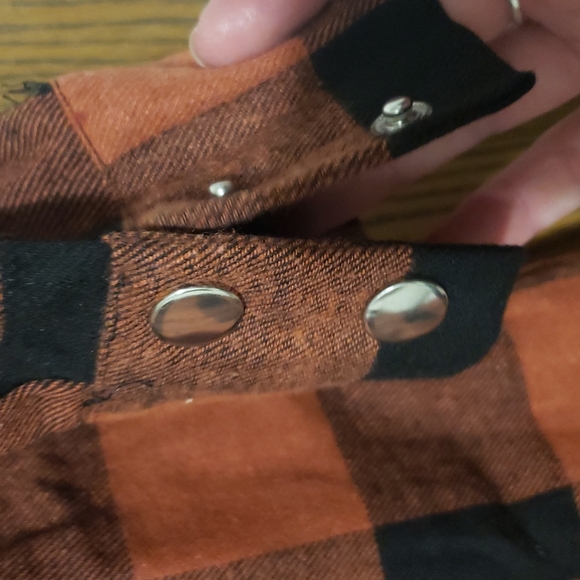 New boutique plaid shacket - Picture 16 of 16
